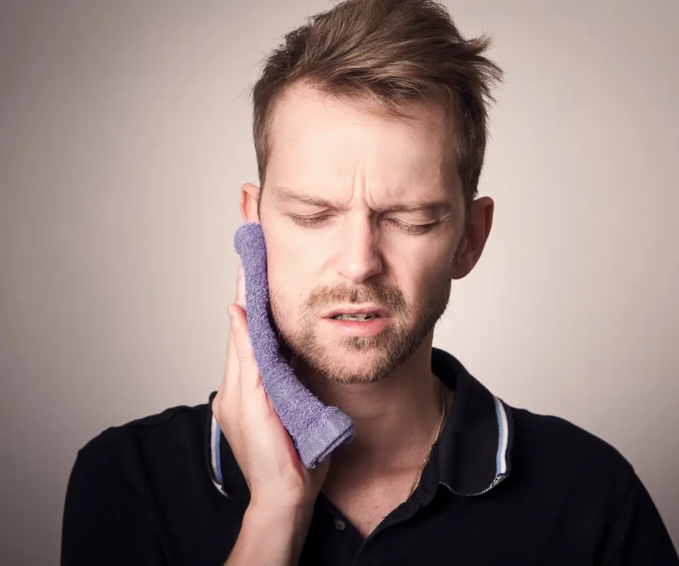 Signs-You-Need-a-Root-Canal-Peoria-AZ